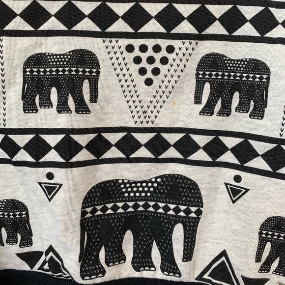 Element Tribal Elephant Print Crop Sweater - Picture 2 of 4